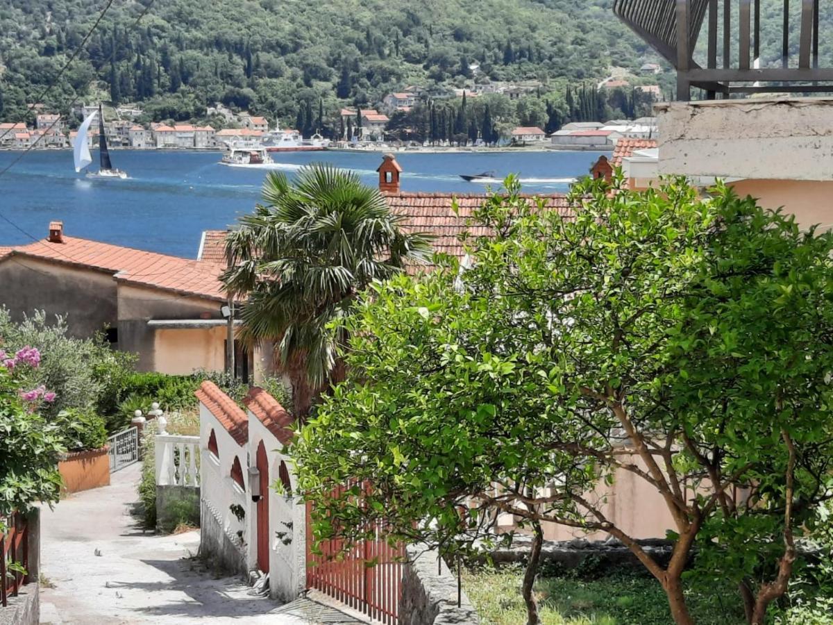 Seaside Village Kamenari Exterior photo